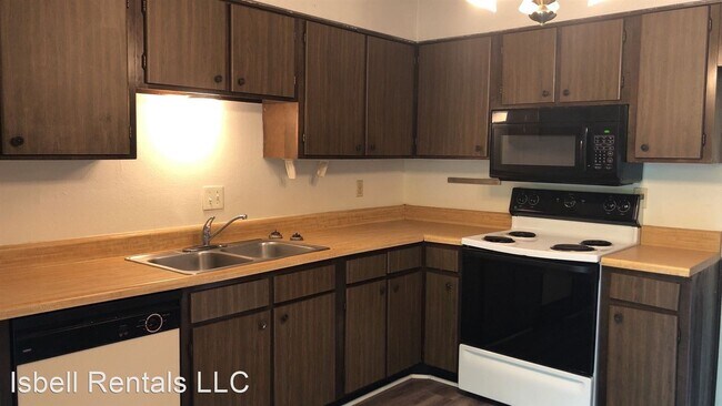 Building Photo - 206 W Mockingbird Ln