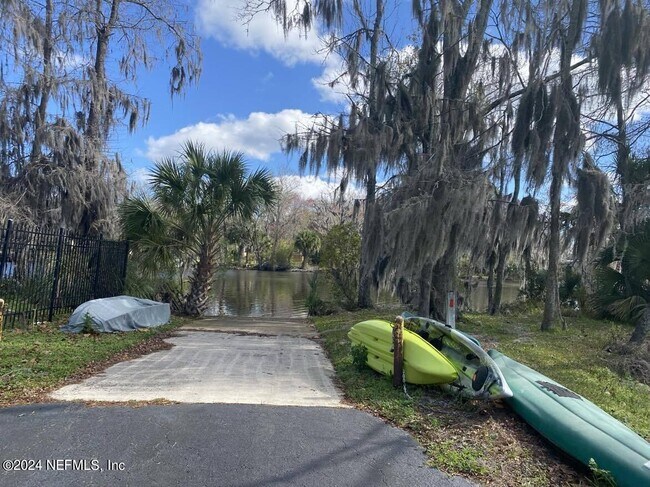 Foto del edificio - 5615 San Juan Ave