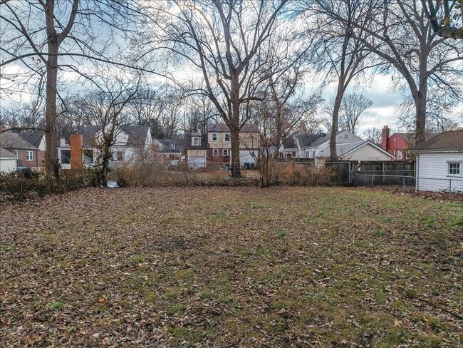 Building Photo - Section 8 Welcome !  Spacious 3 Br / 1 BA Home For Rent in Ferguson