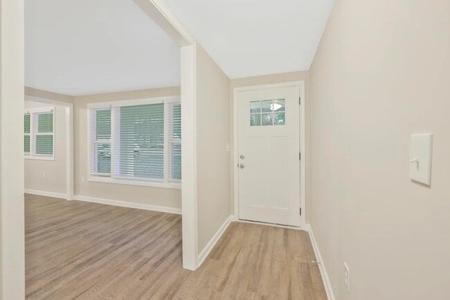 Building Photo - 234 McCoin Dr
