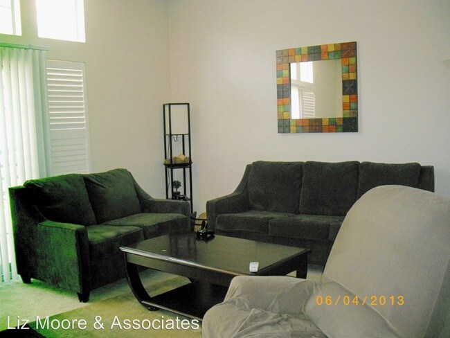 Building Photo - 10 Mountain Ashe Pl