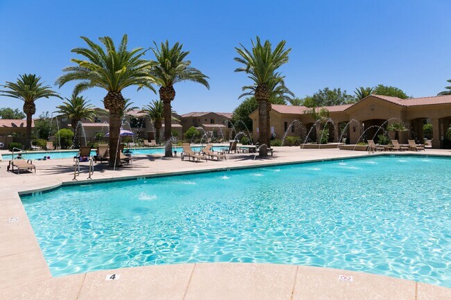 Foto del edificio - 1367 S Country Club Dr
