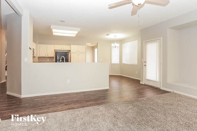 Building Photo - 8049 Rock Port Cir