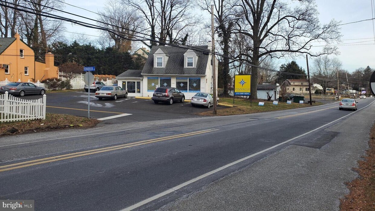 1905 Fernbrook Ave, FeastervilleTrevose, PA 19053 House Rental in