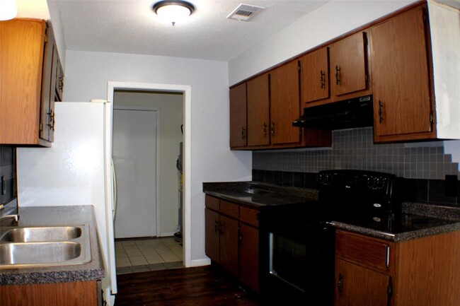 Building Photo - 2731 Deep Anchor Way