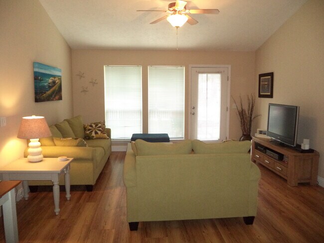 Foto del edificio - 208 Tennessee Dr