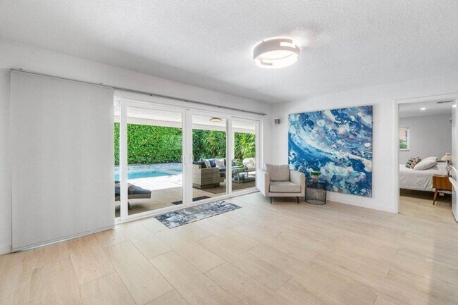 Foto del edificio - 5903 N Ocean Blvd