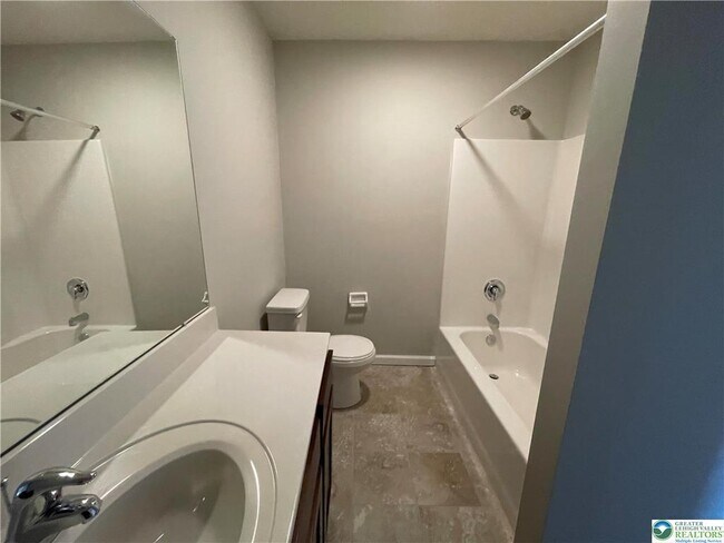 Building Photo - 1453 Tarpan Ln