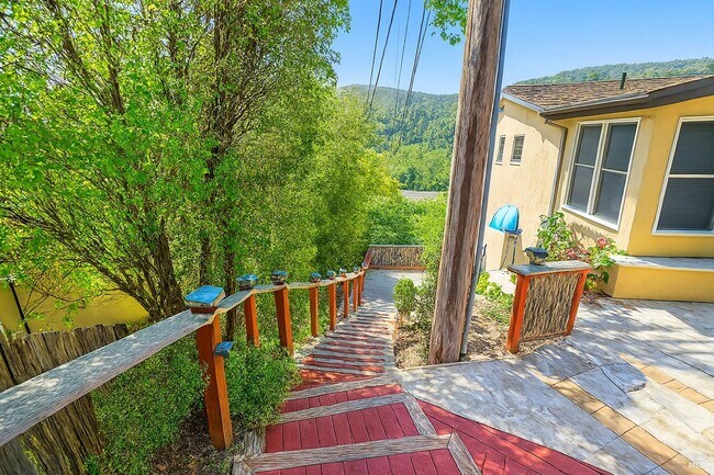 Foto del edificio - 34 Sunrise Ave