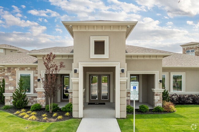 Entrada - Cross Timbers Apartments