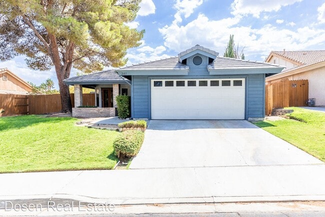 Building Photo - 3 br, 2 bath House - 241 Yellowstone Pl