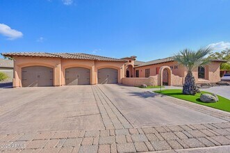 Building Photo - 351 N Cloverfield Cir
