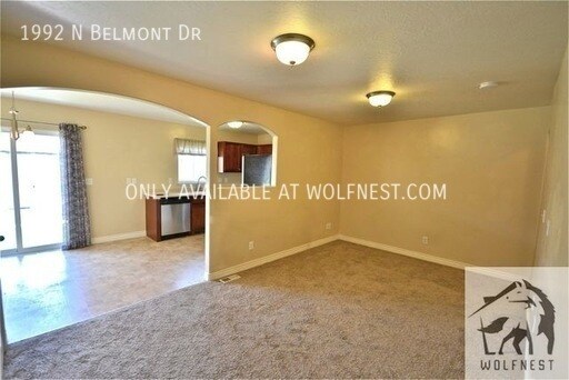 Foto del edificio - No Deposit Option! Magnificent 4 Bed Sarat...