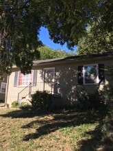 Building Photo - 303 Chamberlin St