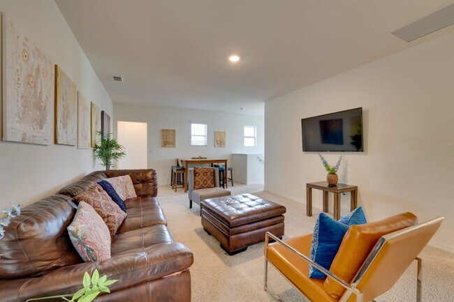 Foto del edificio - 8004 Oak Shadow Ct