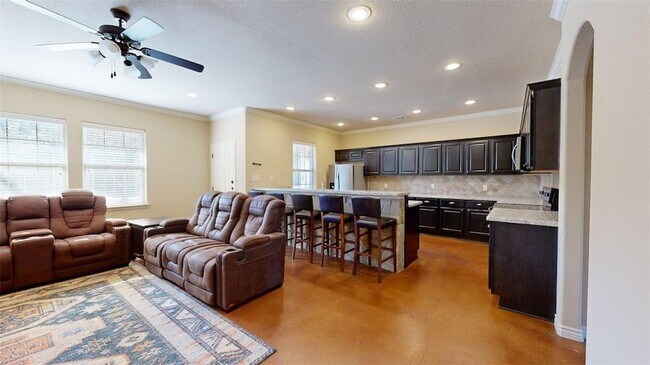 Foto del edificio - 3009 Towers Pkwy