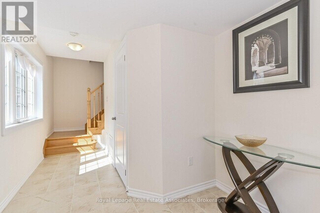 Photo du bâtiment - 88 Decorso Dr