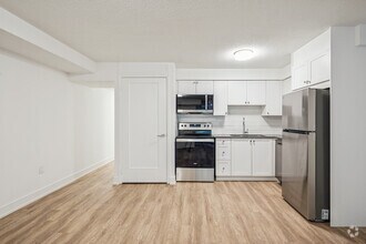 Interior Photo - Upper Lansdowne Management (1155-1199 Lansdowne Ave.)