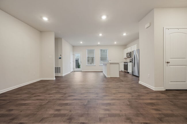 Building Photo - 62 Pepperwood Dr