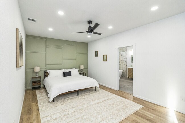 Foto del edificio - 2306 E Houston St