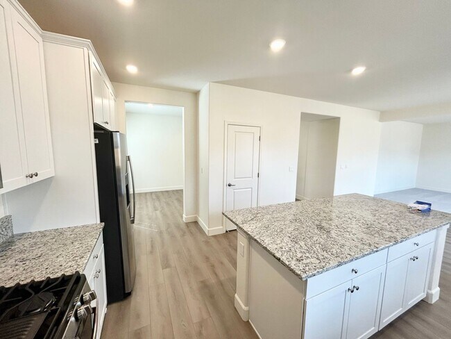 Foto del edificio - Brand New Home in Carson City 4 Bedroom 2....