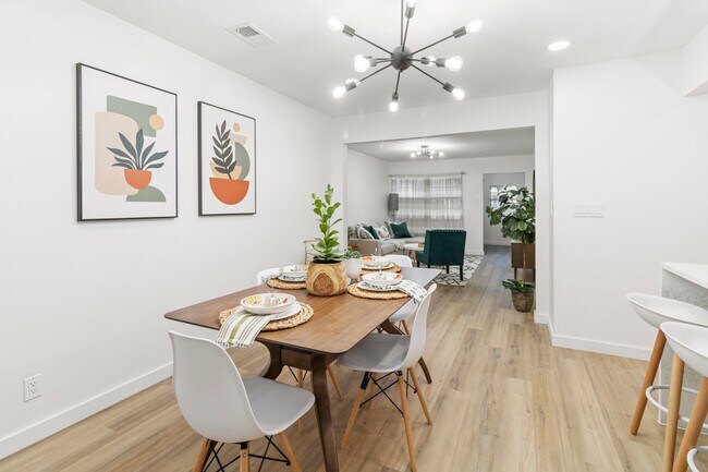 Dinning Room - 601 Dover Dr