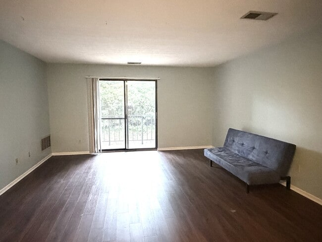 Photo - 518 Riddle Rd (Cincinnati, OH) Townhome