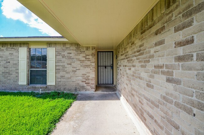 Building Photo - 4811 Raven Ridge Dr