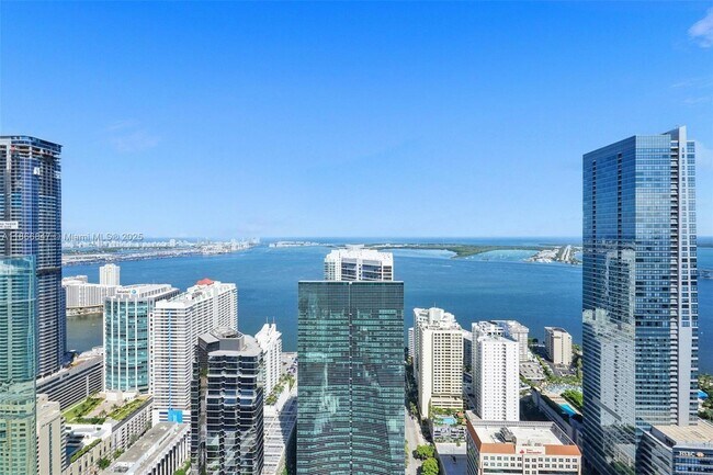 Foto del edificio - 1300 S Miami Ave