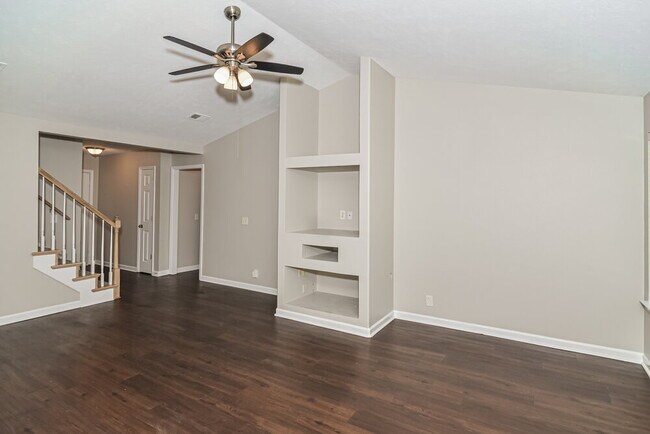 Foto del edificio - 247 Bill Stewart Blvd