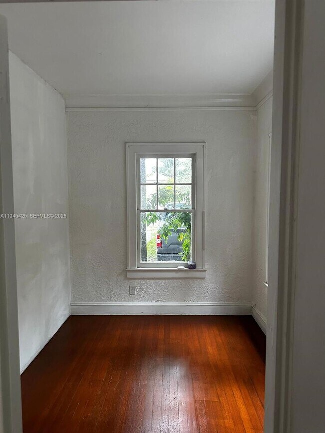 Foto del edificio - 4116 SW 13th Terrace