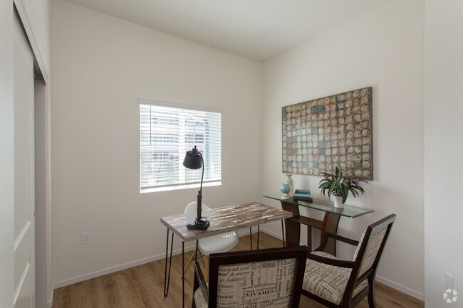 3 habitaciones, 2 baños - 1063 pies cuadrados - Mariners Landing