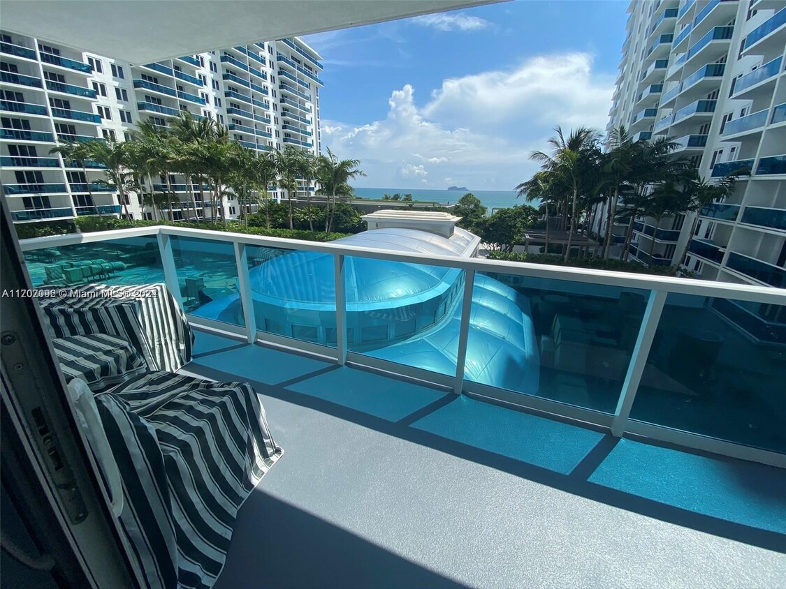 Foto principal - 2301 Collins Ave