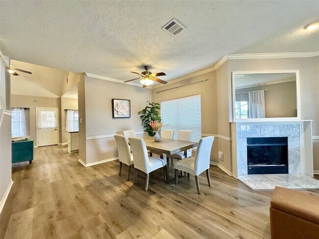 Foto del edificio - Sheffield Drive, Missouri City, TX 77459 - 4 BR 2.5 BA single-family home