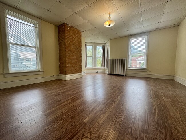 Building Photo - 301 E Burlington Ave