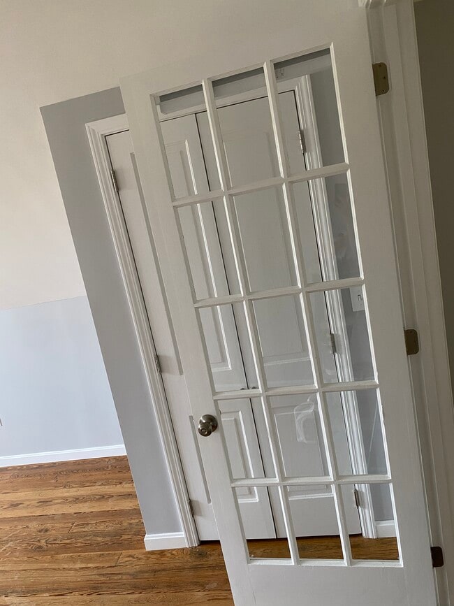 Building Photo - 4237 Chambers St