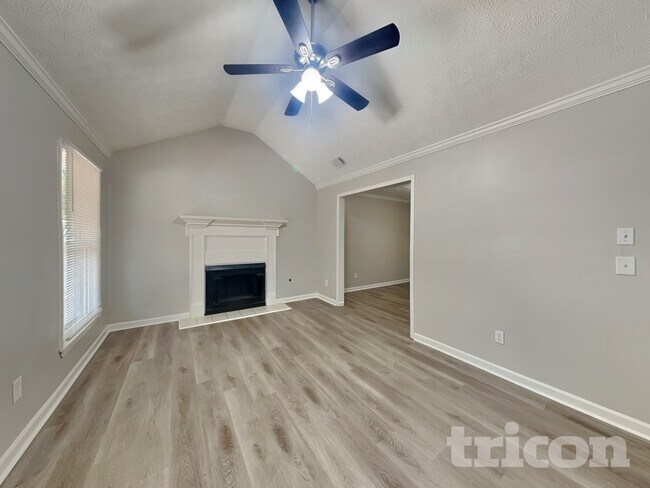 Foto del edificio - 60 Beaverdam Ct