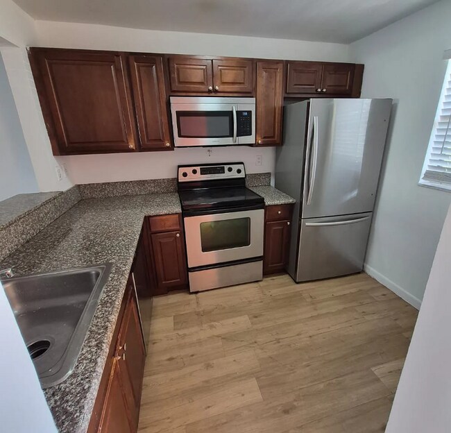 Foto del edificio - 3399 Foxcroft Rd