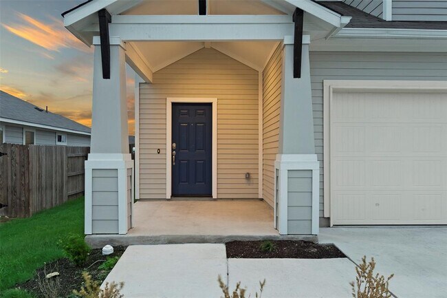 Building Photo - 1113 Burin Dr