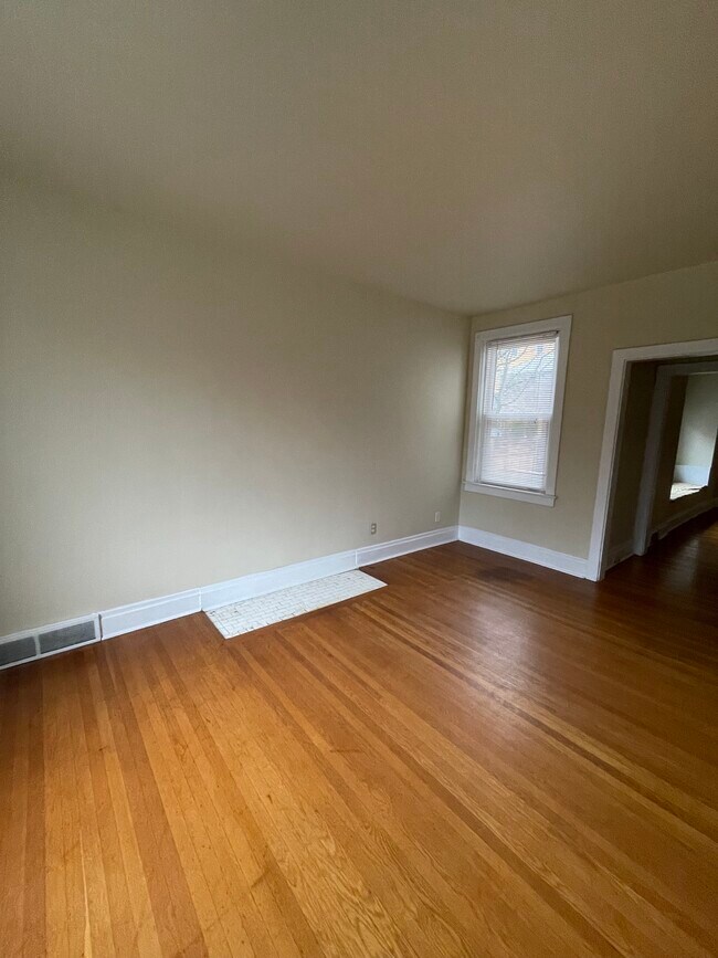 3555 Beechwood Blvd Unit 2, Pittsburgh, PA 15217 Apartments in Pittsburgh, PA