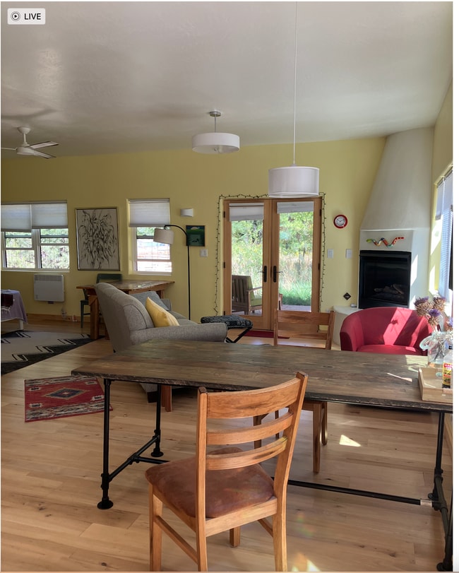 Casita Dining Livingroom - 100 Cinco Milagros