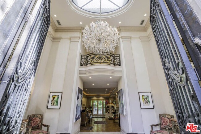 Foto del edificio - 9742 Wendover Dr