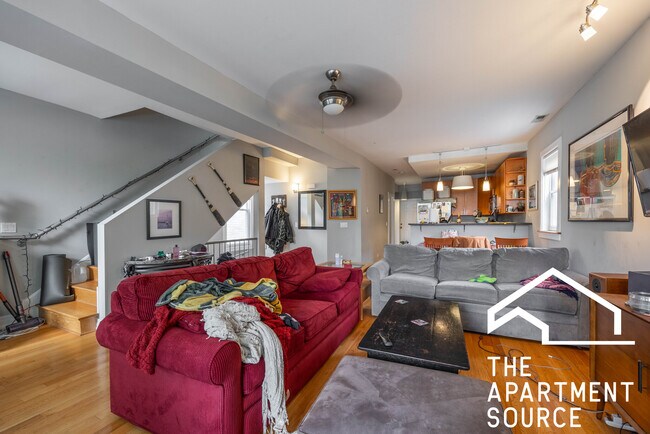 Foto del edificio - 3023 N Oakley Ave