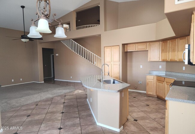 Foto del edificio - 3530 S McClelland Dr