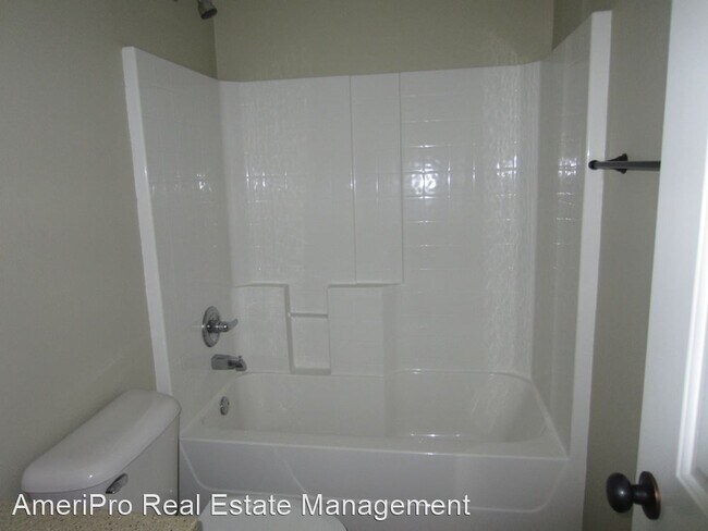 Building Photo - 3 br, 2 bath House - 1201 BRIAR CLIFF PATH