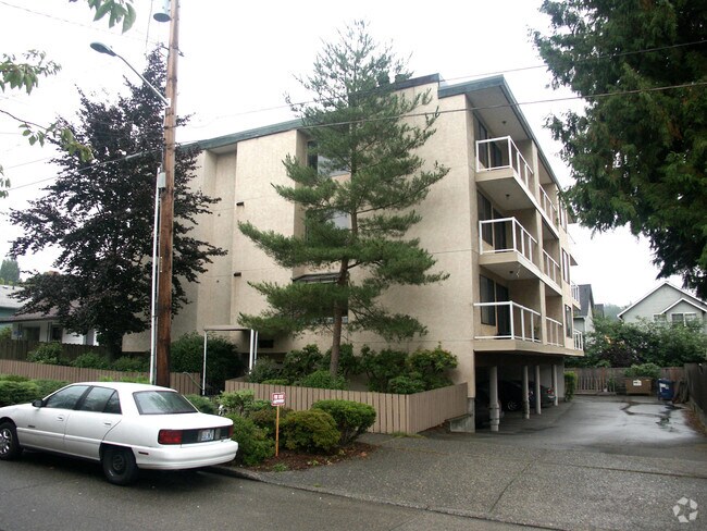 Building Photo - Ravenna Place Condominiums