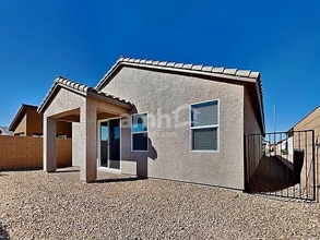 Building Photo - 529 Silverbell Fls Pl