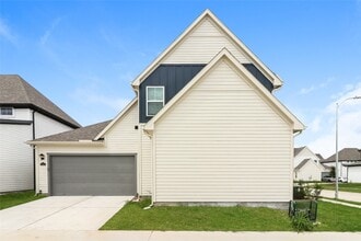 Building Photo - 22817 Terrazzo Dr