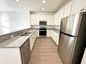 Building Photo - 5589 E Bollo St