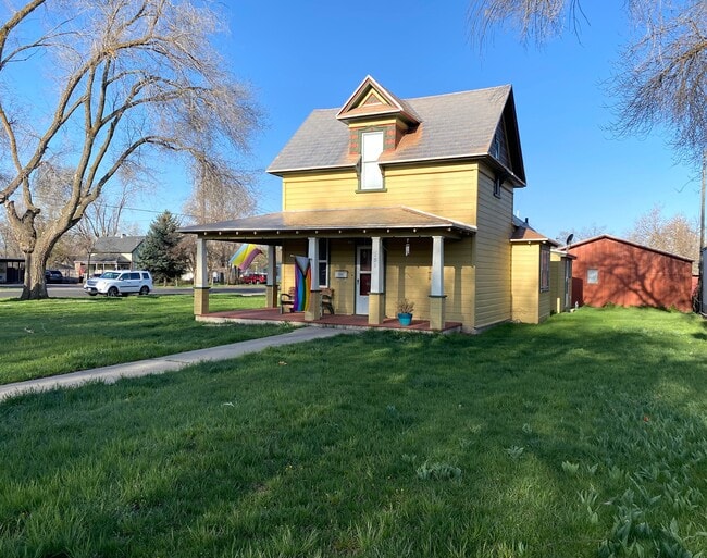Building Photo - 191 400 W